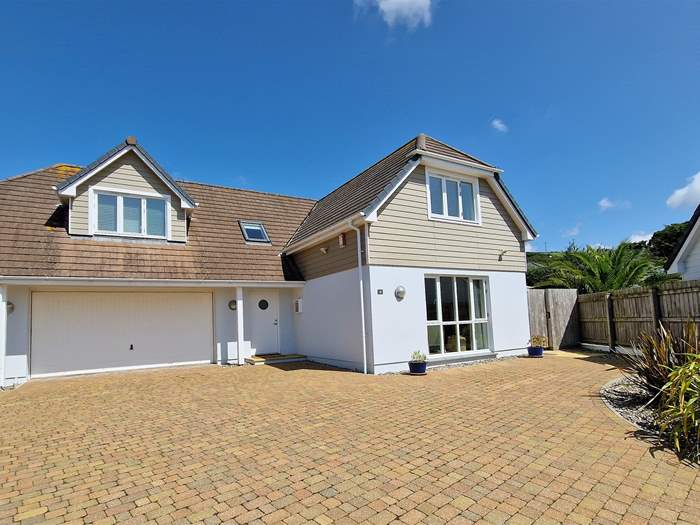 Shoreline View, Sleeps 6 in Croyde