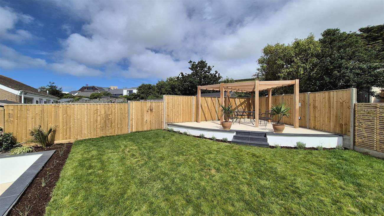 The garden is perfect for summer days.
