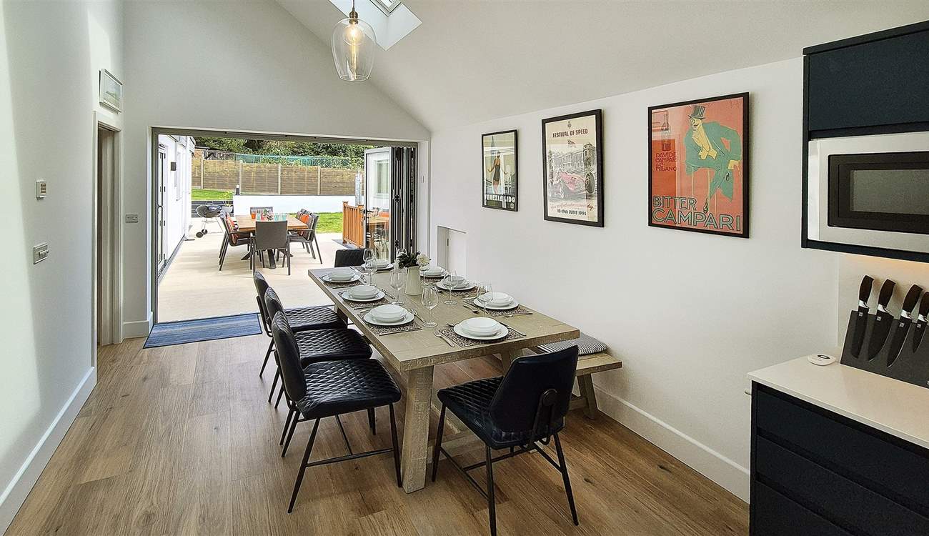 Throw open the double doors and spend sociable evenings with your favourite people.