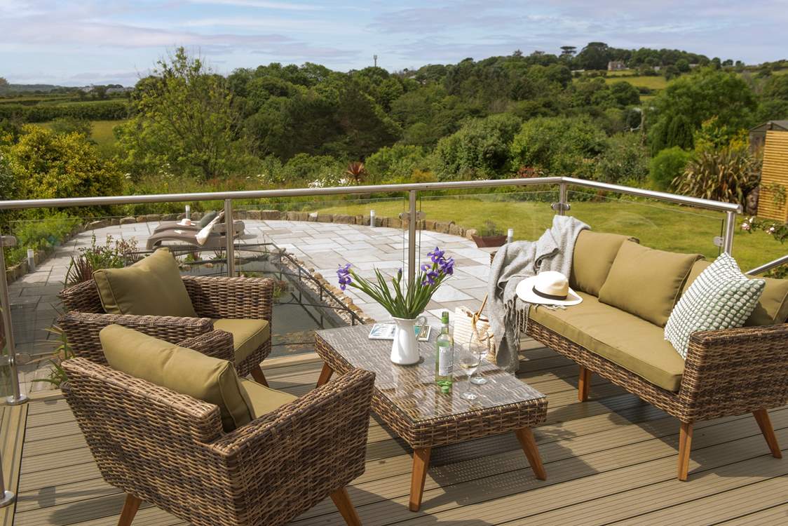 This cottage is picture perfect in every corner, enjoy making some holiday memories here.