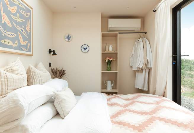 The star-gazing skylight makes those slow mornings in bed even more relaxing. 