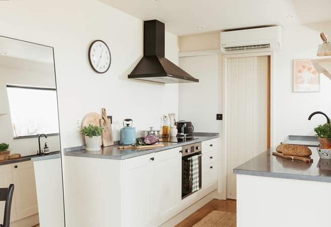 And the fully equipped kitchen has everything you need for your chosen getaway. 