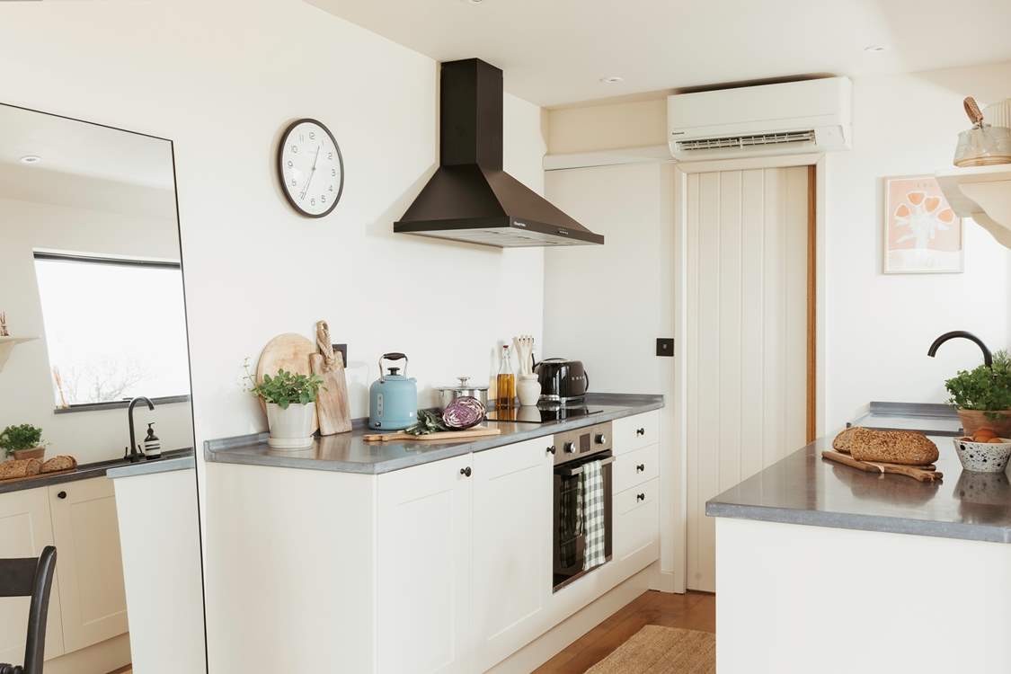 And the fully equipped kitchen has everything you need for your chosen getaway.