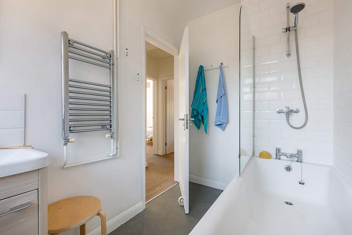 Youngsters can enjoy a bubble bath in the family bathroom.