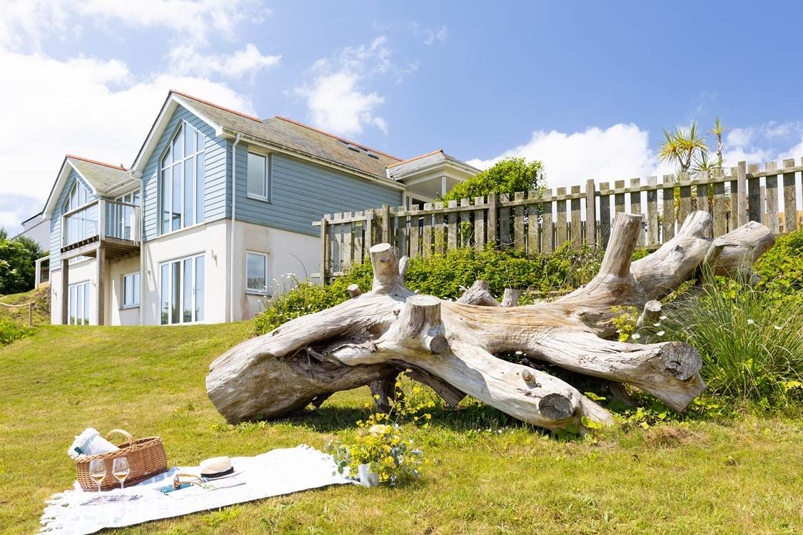 Coastview stands proud in a three tiered garden, pack a picnic and enjoy the surroundings right on your doorstep.