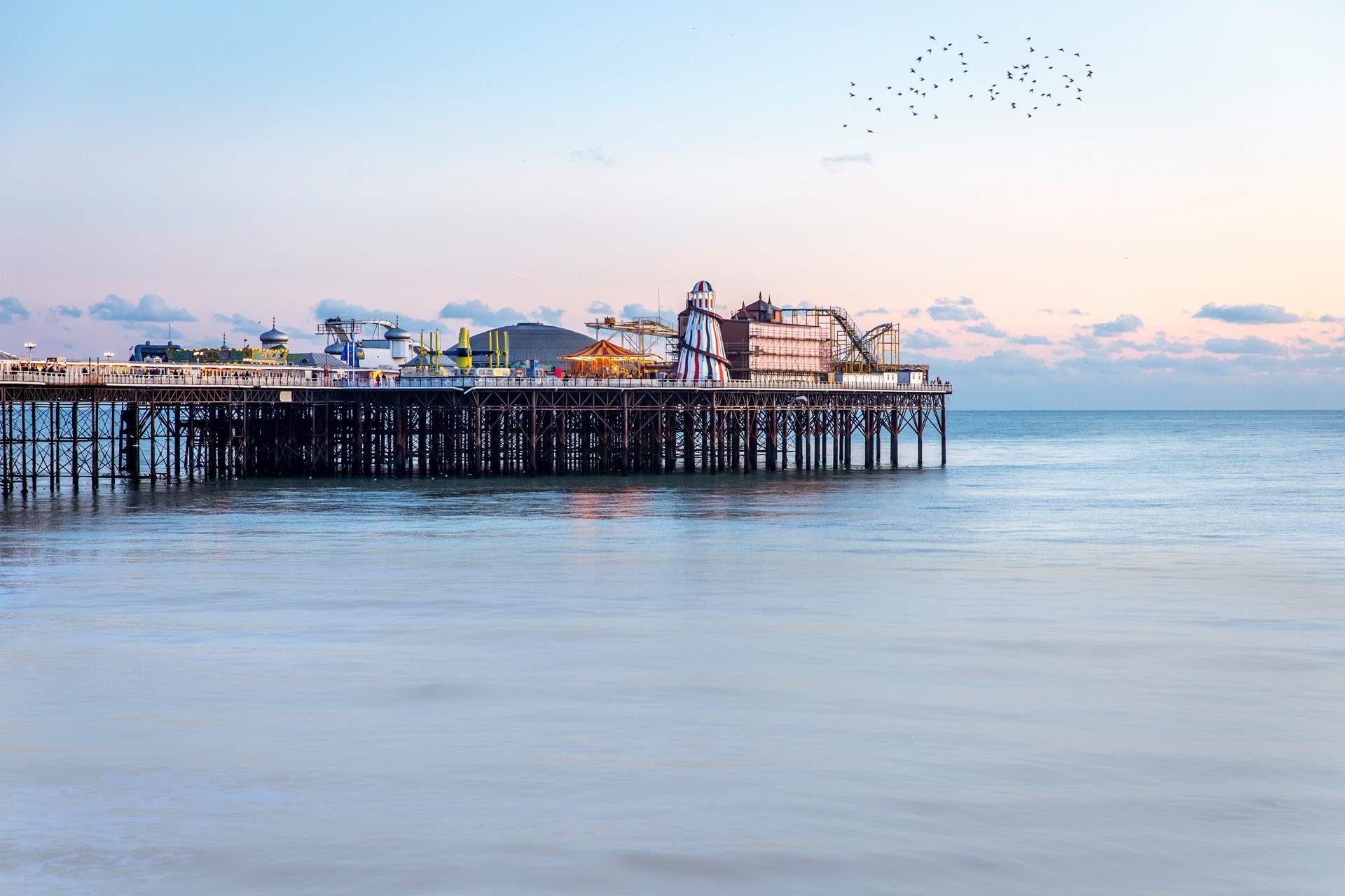 Brighton is under 30 minutes away. Discover an array of independent shops, lovely eateries, and its famous pier!