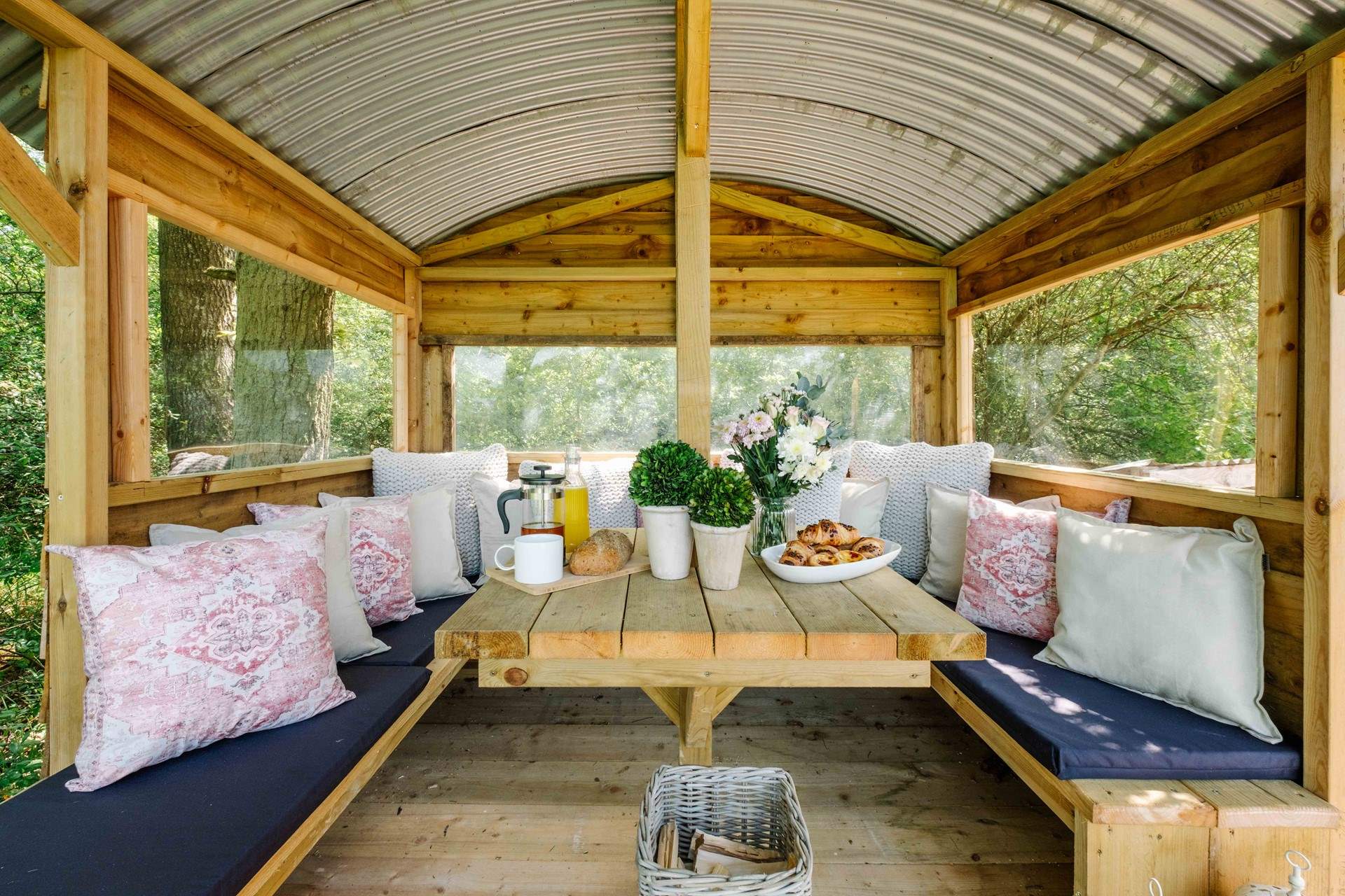 During the warmer months, breakfast al fresco is a must! 