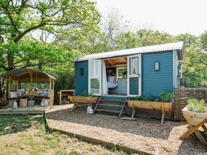 Isla Rose, Sleeps 2 in Pulborough