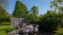 There are plenty of secluded areas in the garden for a delightfully luscious meal. 