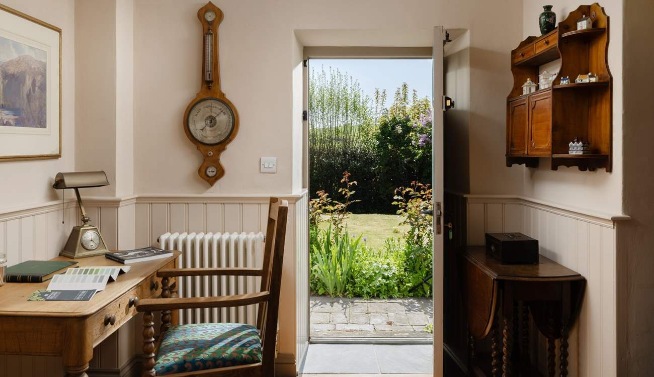 Do you need to do a little work? The study-area is perfect and in the sunshine couldn't be a better spot, the garden will call you outside though!