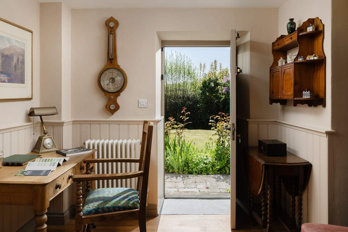 Do you need to do a little work? The study-area is perfect and in the sunshine couldn't be a better spot, the garden will call you outside though!