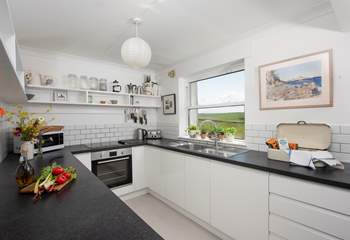 Family meals and happy memories will be made at Higher Pencobben.