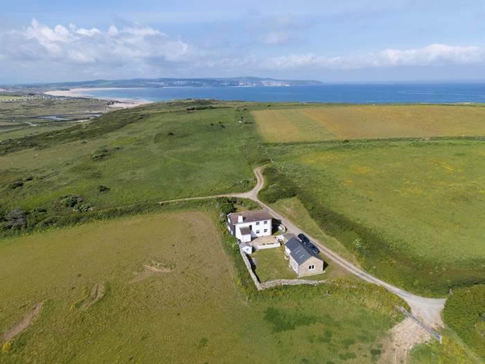Higher Pencobben, Sleeps 9 in Hayle
