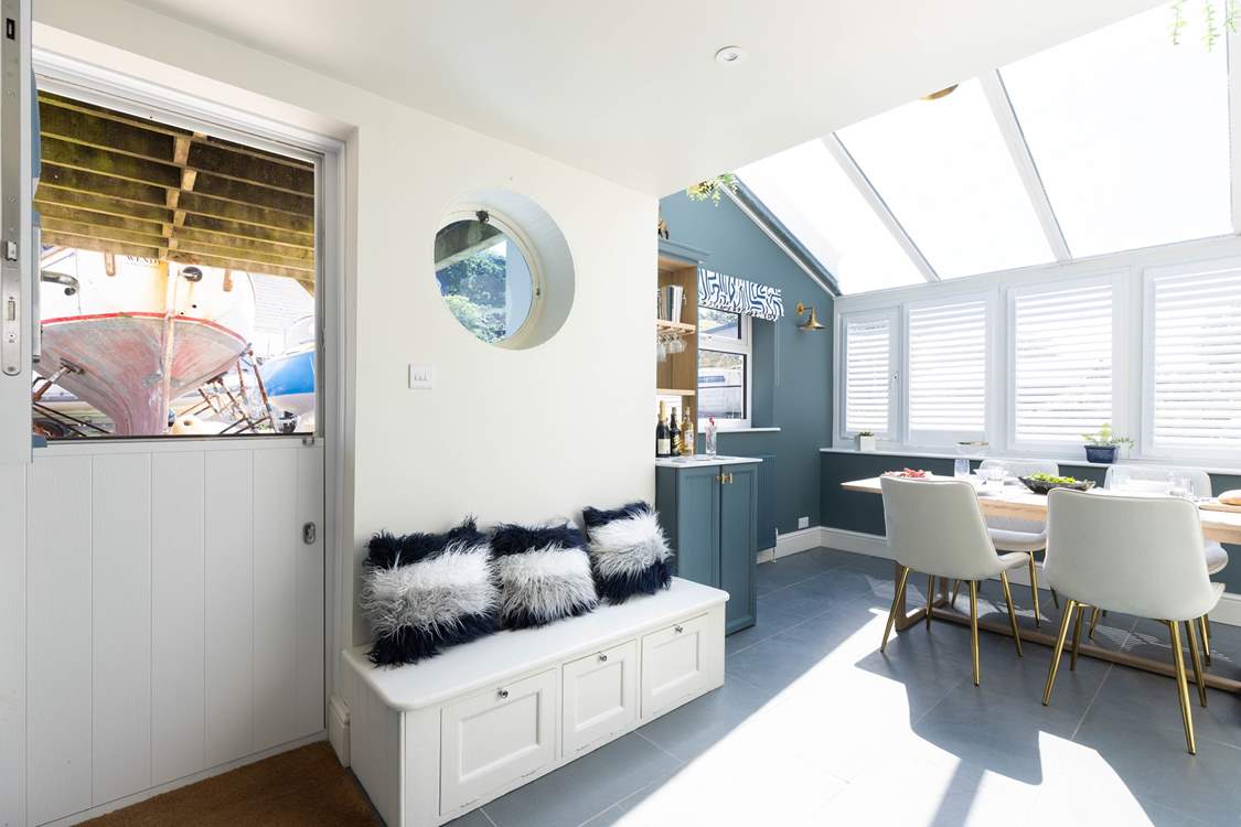 You can watch the Cornish boat builders at work from the stable-door in the kitchen/diner.