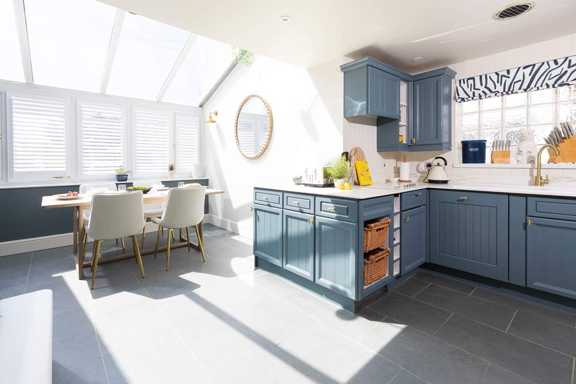 Oh so stylish, take a look at the gorgeous kitchen/diner.