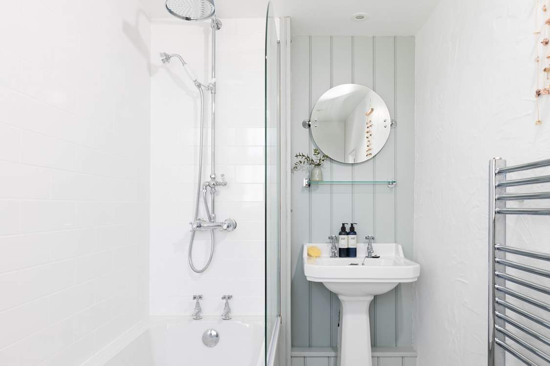 The light and bright family bathroom is on the first floor.