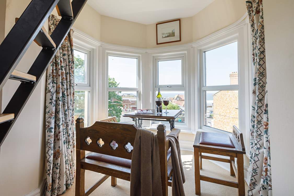 A perfect place for a glass of vino with a sea view!