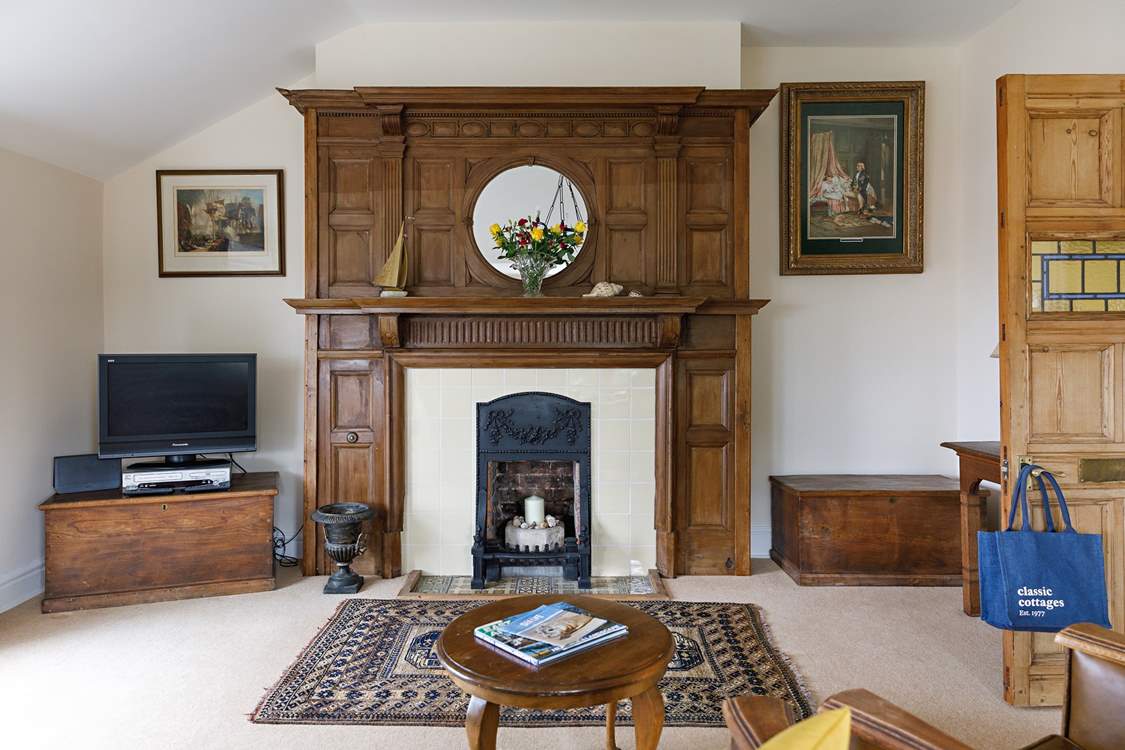 Enjoy the beautiful Arts & Crafts architecture.