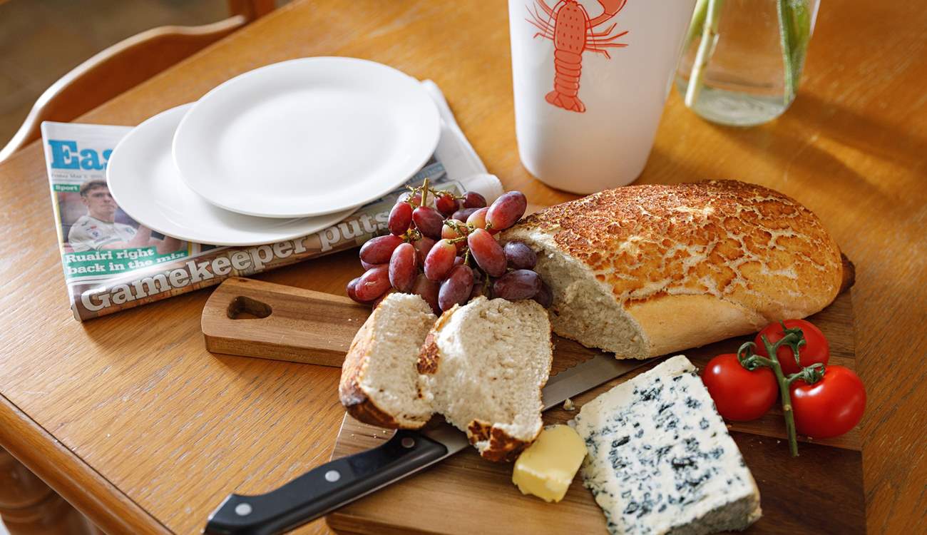 Local delis are a moment away on the popular High Street, and fresh fruit and veg.