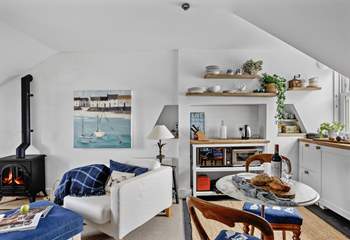 Whether you are cooking, dining or relaxing, this charming space is perfect.