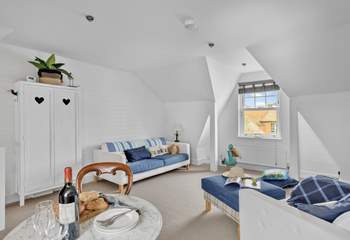 The living space offers a great space to relax and unwind in.