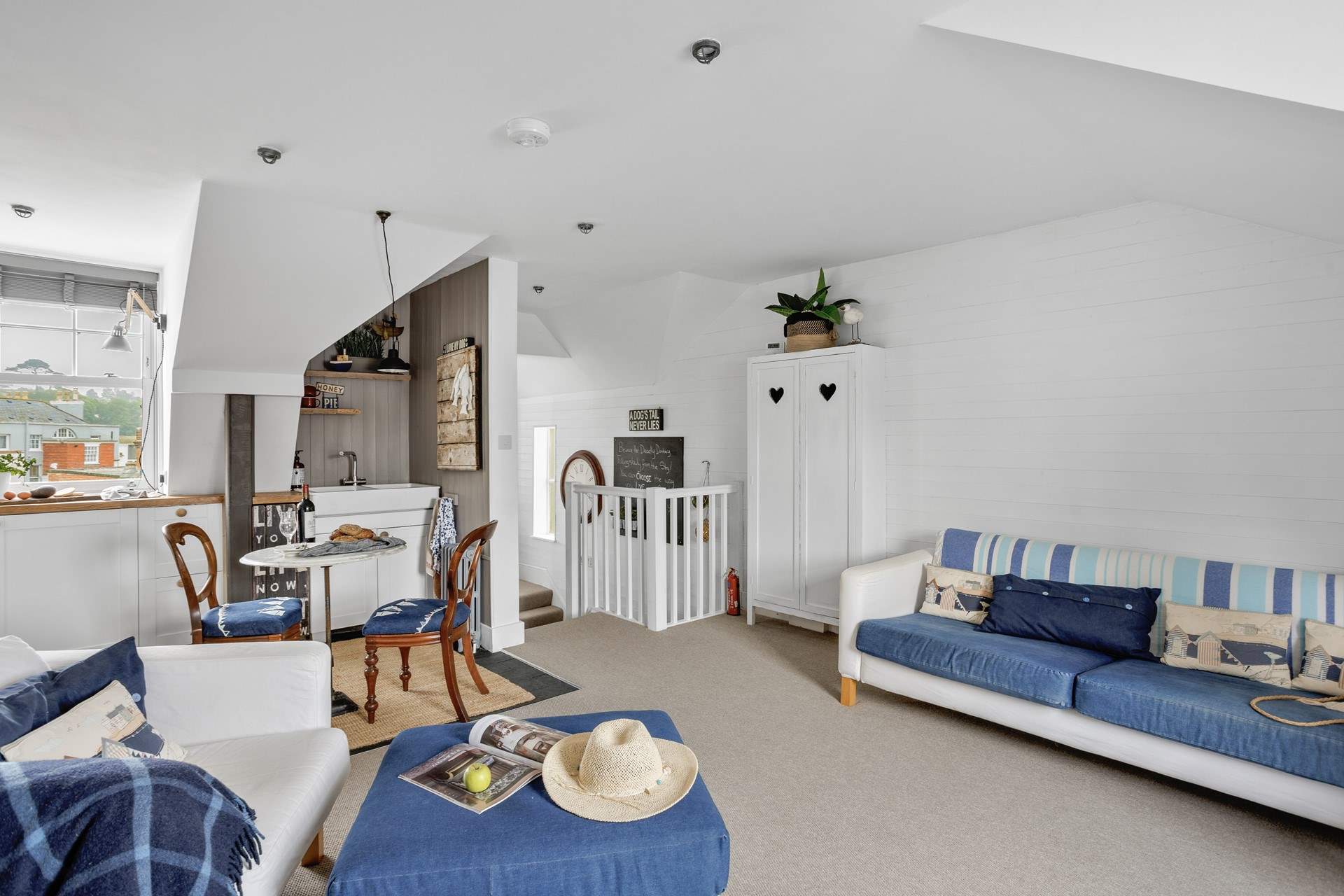 Nestled in the heart of Sidmouth, what a charming retreat for two. Everything you will need and so perfectly presented.