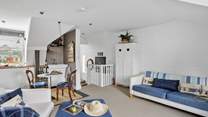 Nestled in the heart of Sidmouth, what a charming retreat for two. Everything you will need and so perfectly presented.