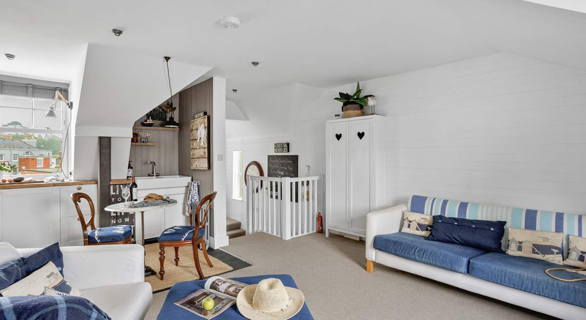 Nestled in the heart of Sidmouth, what a charming retreat for two. Everything you will need and so perfectly presented.