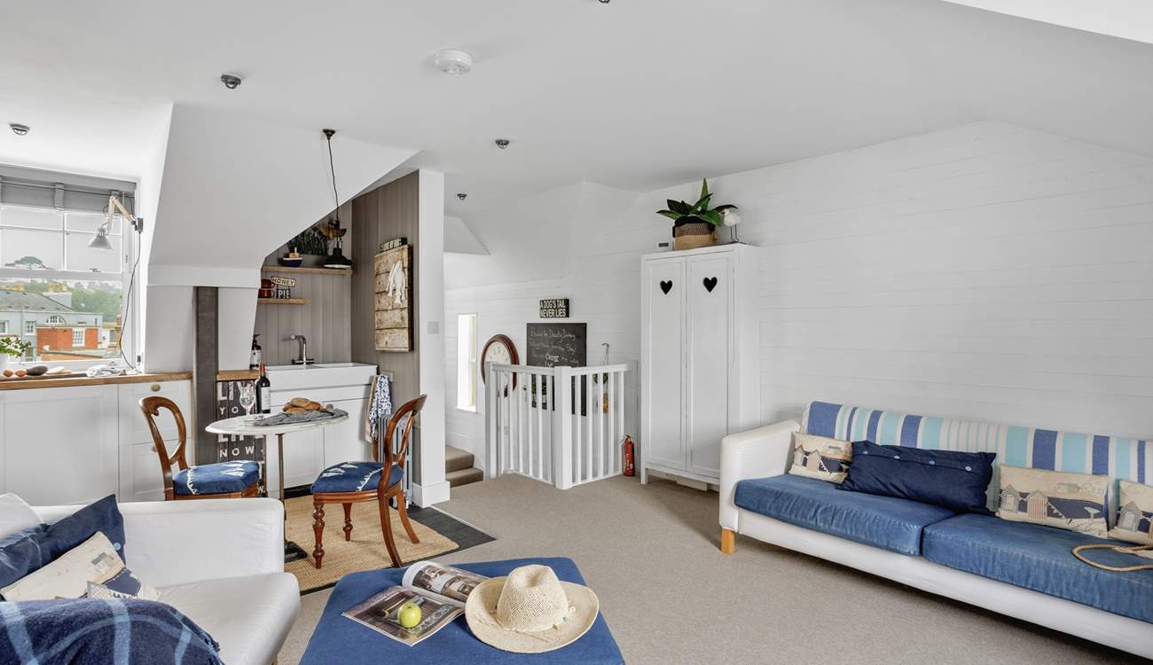 Nestled in the heart of Sidmouth, what a charming retreat for two. Everything you will need and so perfectly presented.