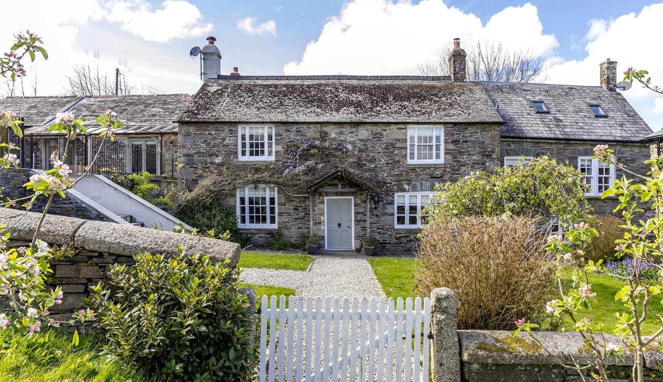 A traditional granite farmhouse is a crowd pleaser. 