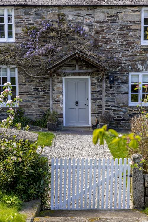 Open the door and enjoy this gorgeous property.
