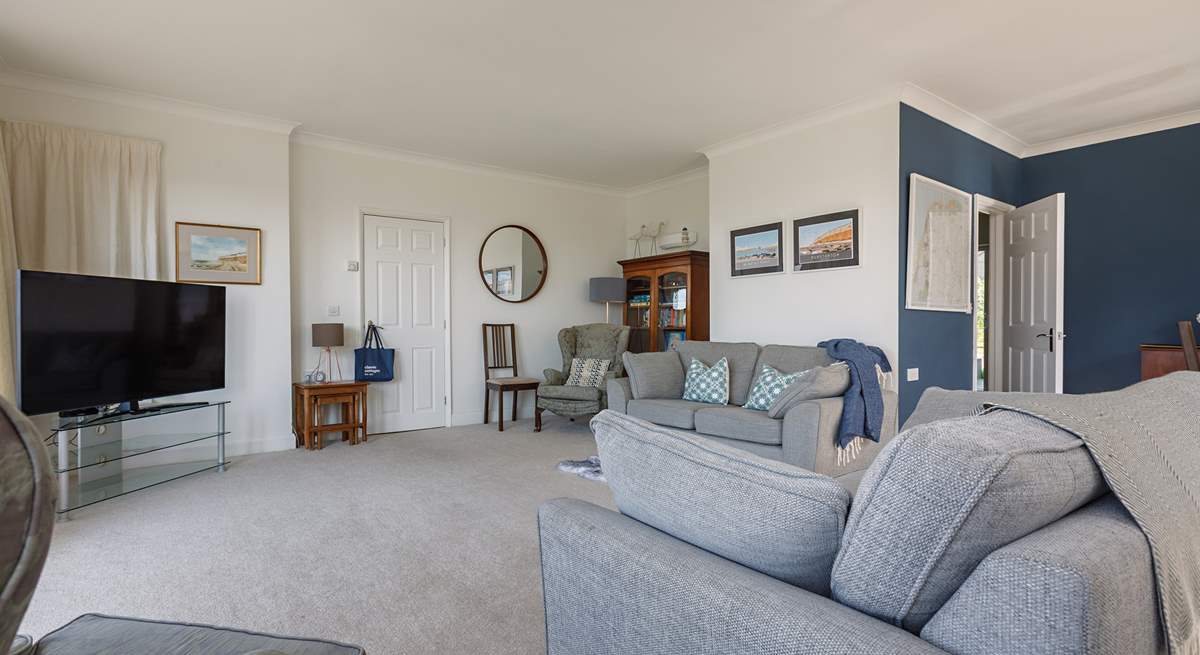 Plenty of room for friends and extended families.