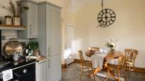 Enjoy time together over a sumptuous meal. 