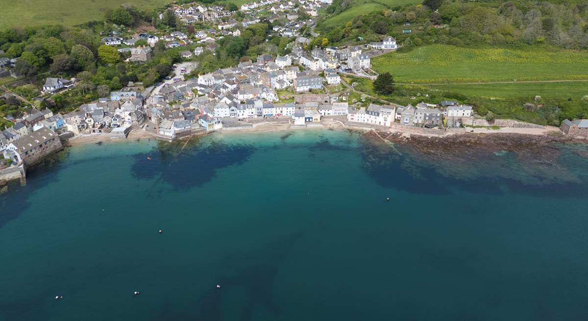 Lush green pastures and woodlands embrace the coastal setting of Kingsand and Cawsand.