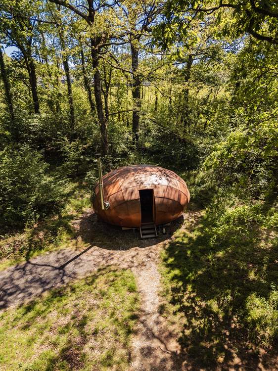 This off-grid retreat is perfect for a peaceful escape.