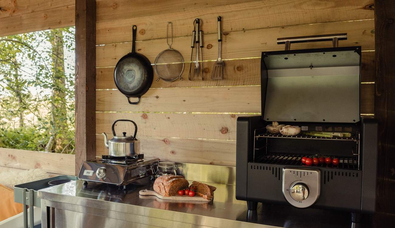 Enjoy cooking alfresco to a soundtrack of birdsong.