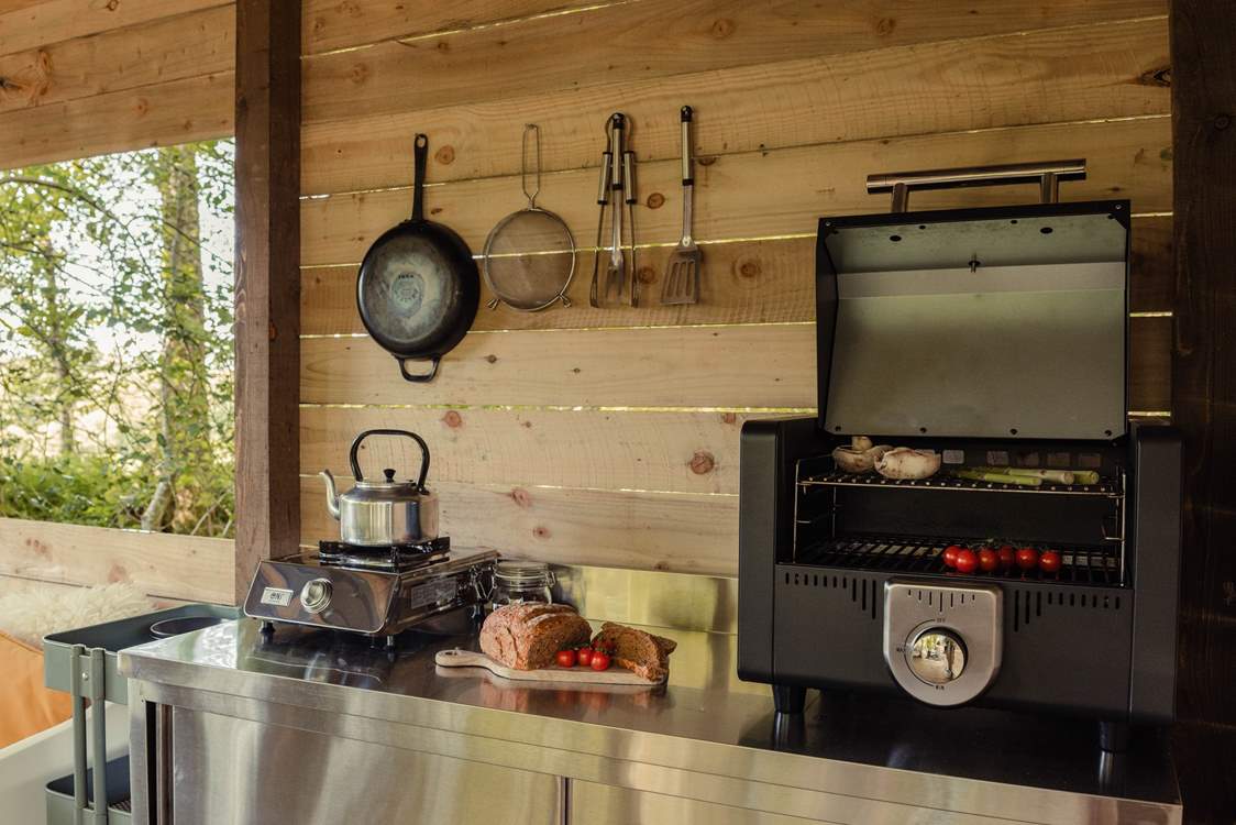 Enjoy cooking alfresco to a soundtrack of birdsong.