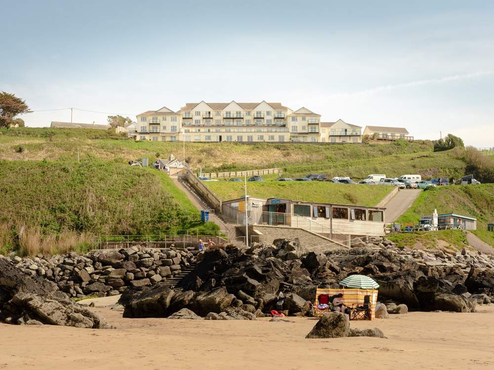 Welcome to Ocean Crest, sitting just above Putsborough beach.