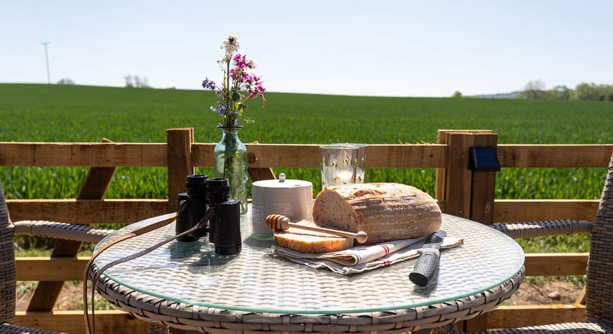 When the sun shines, there's nowhere better to dine alfresco. 