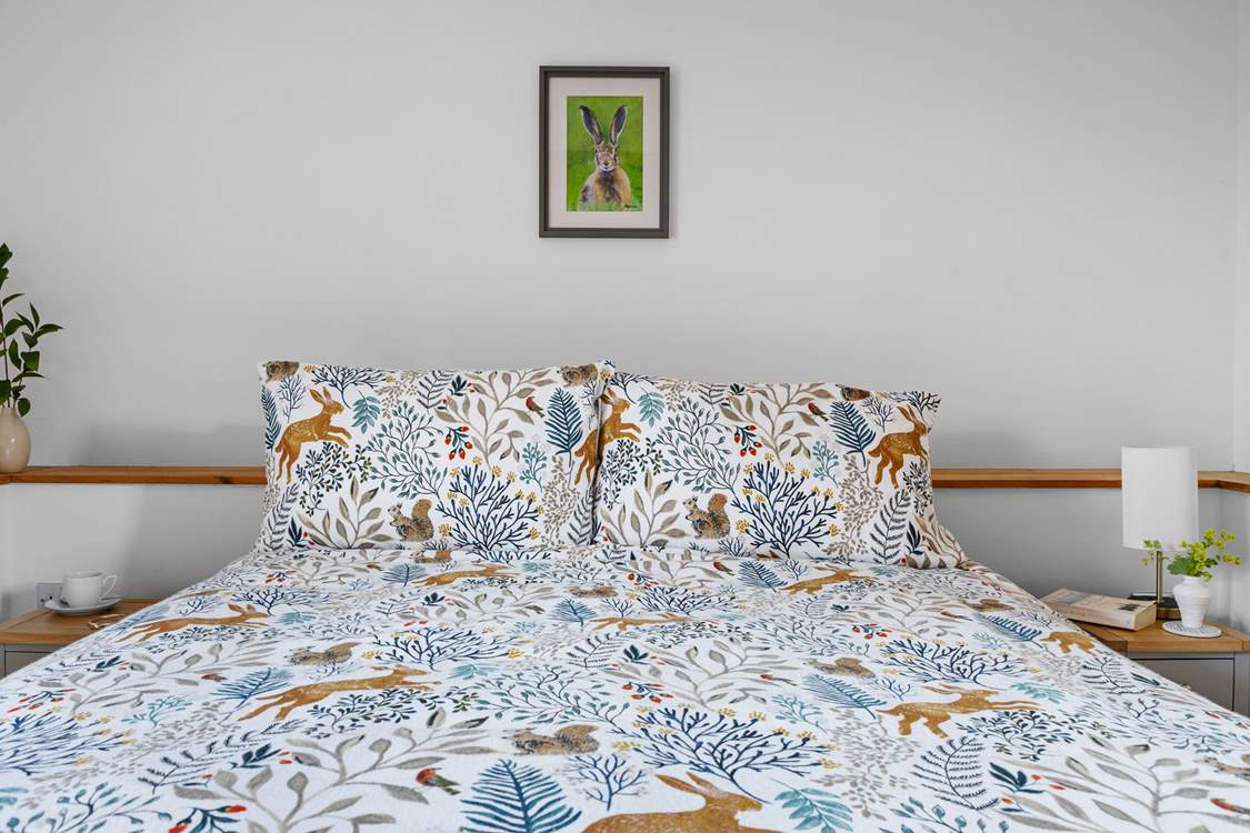 Pretty linens perfectly complement the setting.