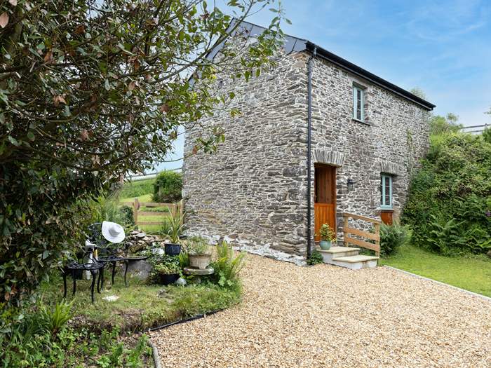 The Barn at Little Windsor, Sleeps 2 in Looe