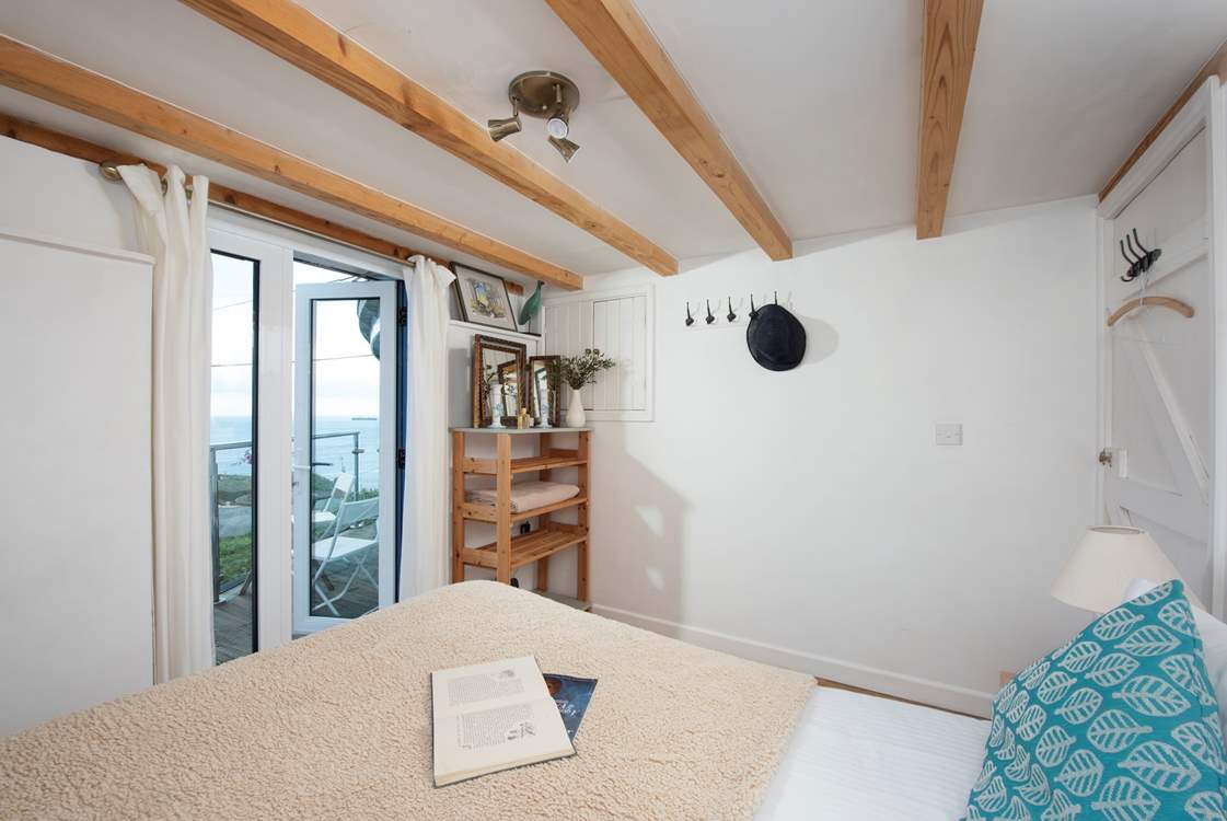 And a stunning sea view, complete with access to the balcony (also accessed from the kitchen).