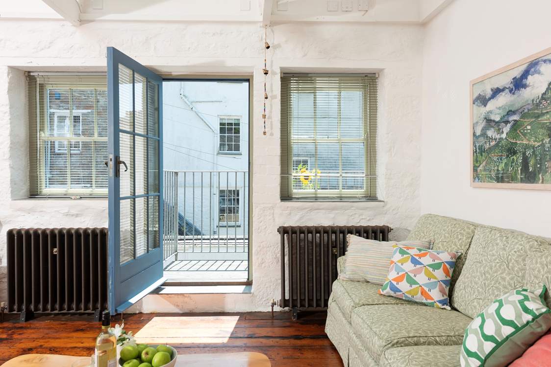 Welcome to The Works, throw open the door to let the sunshine in or pop out on the balcony with your morning coffee.