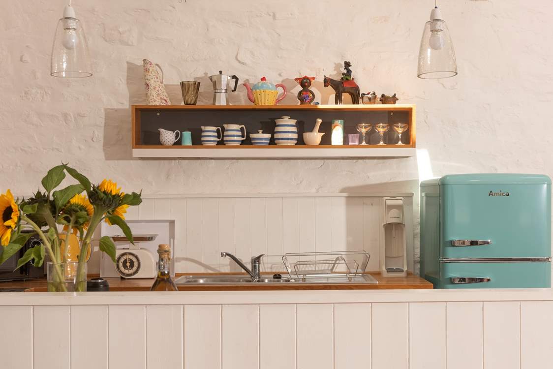 A chic, retro look in every corner, such lovely finishes.