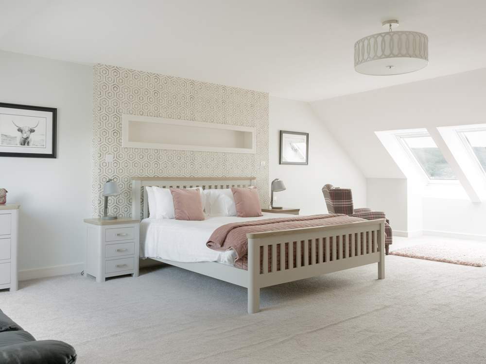 The bedrooms are all spacious with their own en suite shower-rooms.