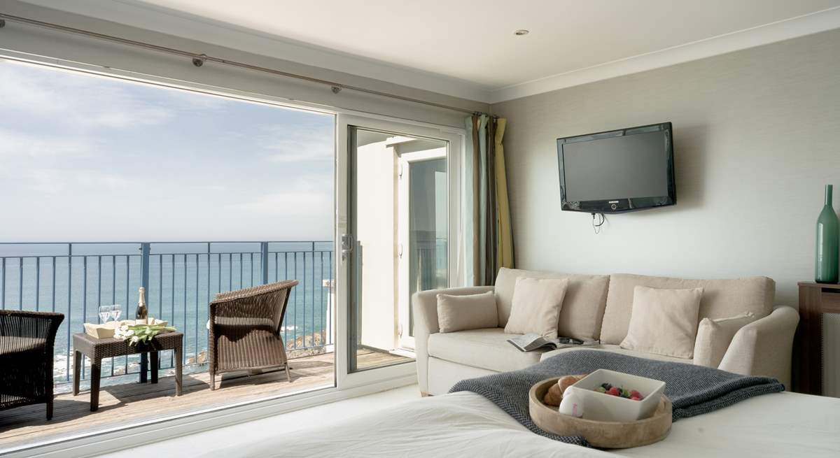 When the sun rises you will simply soak in the view and relax into your holiday.