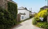 Quay Cottage is at the start of a private lane.  - Thumbnail Image
