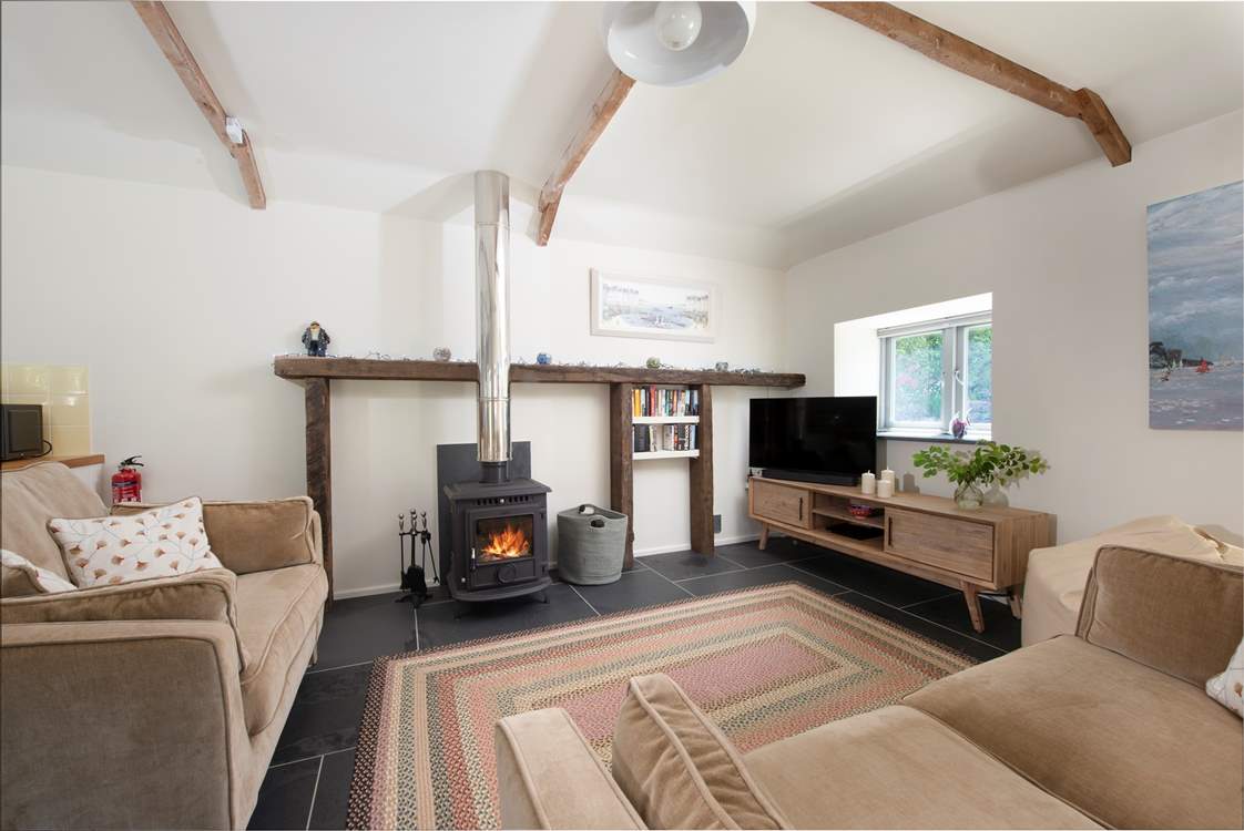 The cosy sitting-area invites you to relax.