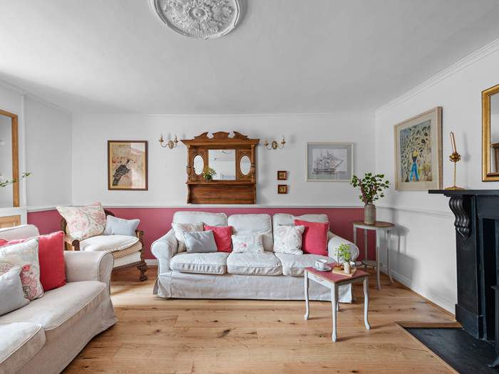 Armsyde, Sleeps 8 in Padstow