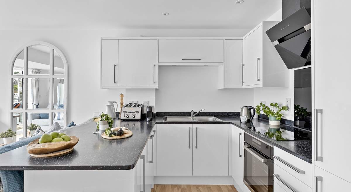 The kitchen has everything you need to rustle up those holiday feasts.